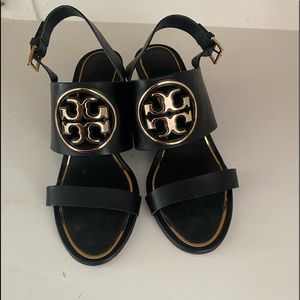 Very nice heel Tory burch Sandal